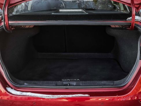 Used 2023 Nissan Sentra SV image 18