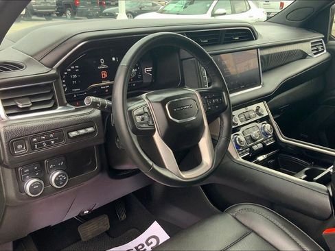Used 2023 GMC Yukon XL Denali AWD/4WD image 13