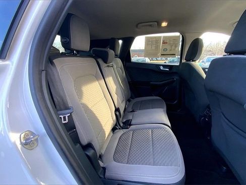 Used 2020 Ford Escape SE image 24