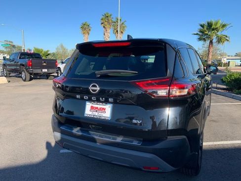 Used 2023 Nissan Rogue SV FWD image 7
