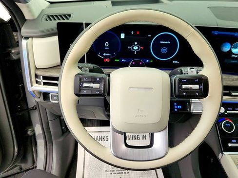 Used 2025 Hyundai Santa Fe Calligraphy AWD/4WD image 14