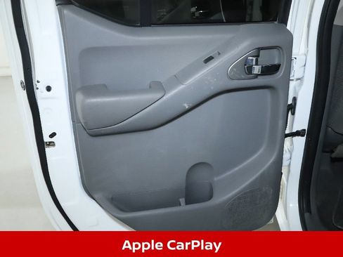 Certified 2021 Nissan Frontier SV RWD image 15