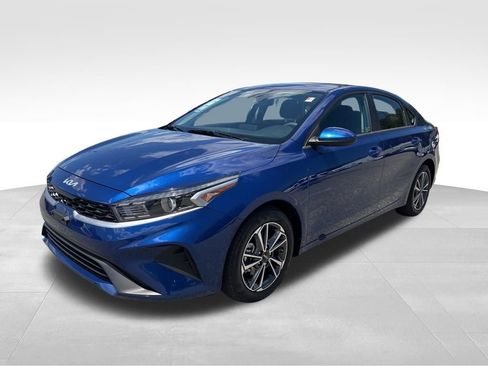 Used 2023 Kia Forte LXS FWD image 25