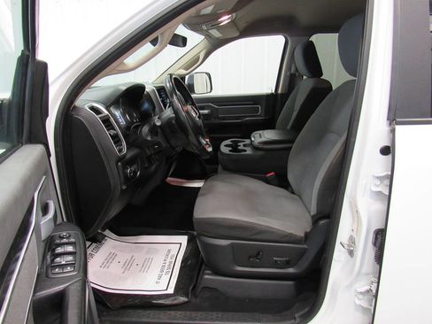 Used 2019 RAM 2500 Big Horn AWD/4WD image 33