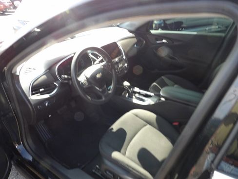Used 2021 Chevrolet Malibu LT image 7