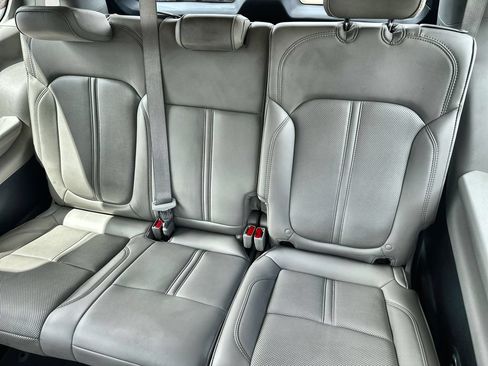 Used 2022 Jeep Wagoneer Series III w/ Premium Group I RWD image 18