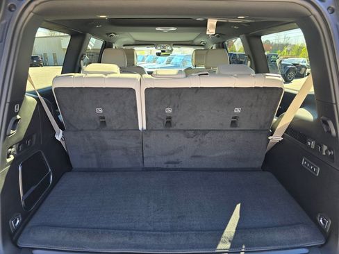 New 2026 Jeep Grand Wagoneer 4WD image 14
