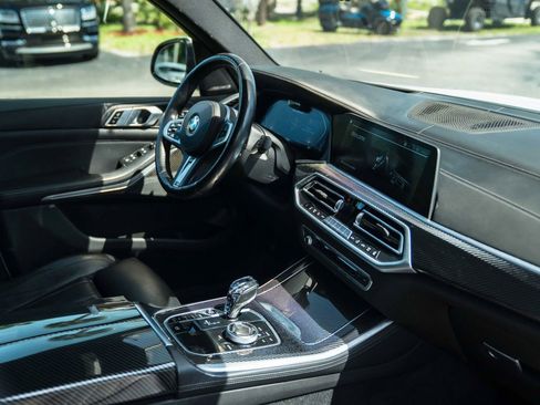 Used 2022 BMW X5 M50i w/ Executive Package image 25