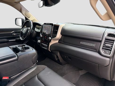 Used 2021 RAM 1500 Laramie RWD image 28