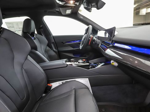 New 2026 BMW M5 w/ Carbon Package image 33