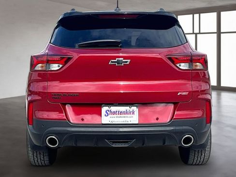 Used 2021 Chevrolet TrailBlazer RS w/ Sun and Liftgate Package image 5