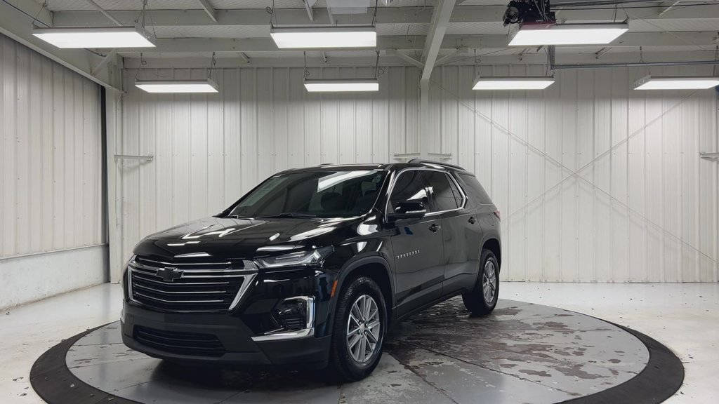 Used 2022 Chevrolet Traverse LT FWD image 4