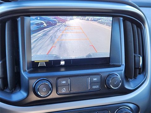 Used 2022 Chevrolet Colorado ZR2 image 23