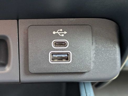 Used 2025 Ford Maverick Lariat AWD/4WD image 23