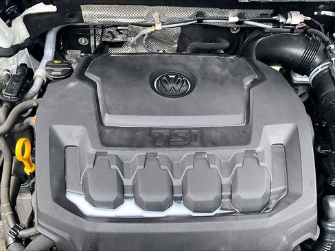 Used 2019 Volkswagen Tiguan SEL image 31