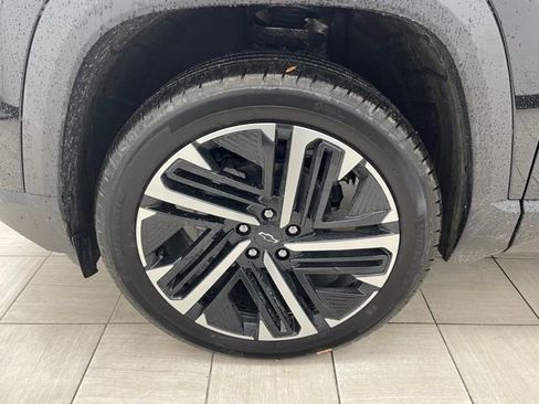 New 2026 Chevrolet Equinox RS w/ Convenience Package III image 7