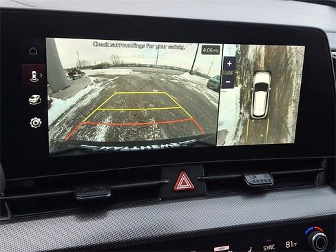 Certified 2024 Kia Sportage SX image 18