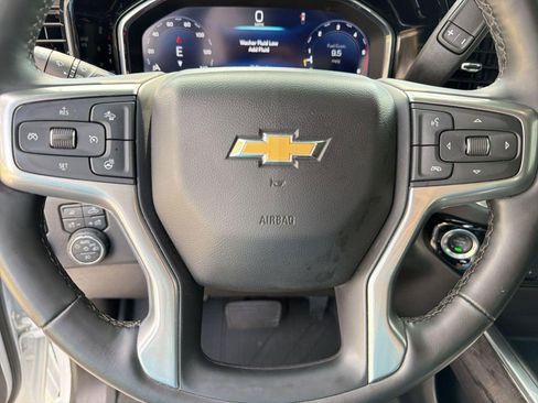 Certified 2025 Chevrolet Silverado 3500 LTZ w/ LTZ Convenience Package AWD/4WD image 17