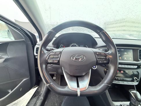 Used 2017 Hyundai Ioniq SEL image 14