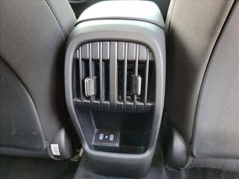 Used 2025 Hyundai Kona SEL AWD/4WD image 17