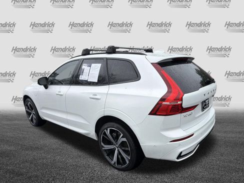 Certified 2024 Volvo XC60 T8 Ultimate w/ Climate Package image 8