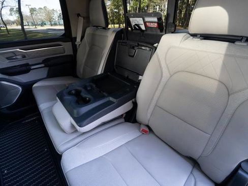 Used 2024 RAM 1500 Limited image 31