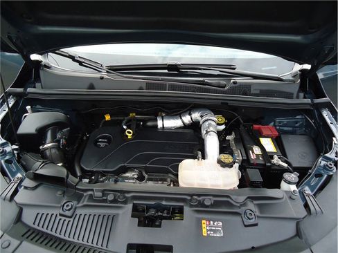 Used 2022 Chevrolet Trax LS w/ Tint and Cruise Package image 24