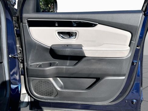 Certified 2025 Honda Pilot Touring image 54