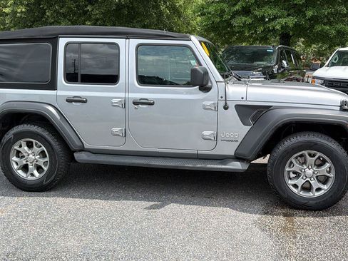 Used 2020 Jeep Wrangler Unlimited Sport AWD/4WD image 4