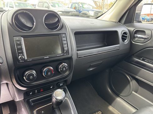 Used 2017 Jeep Patriot High Altitude image 21