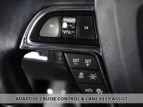 Used 2023 Lincoln Navigator Reserve AWD/4WD image 6
