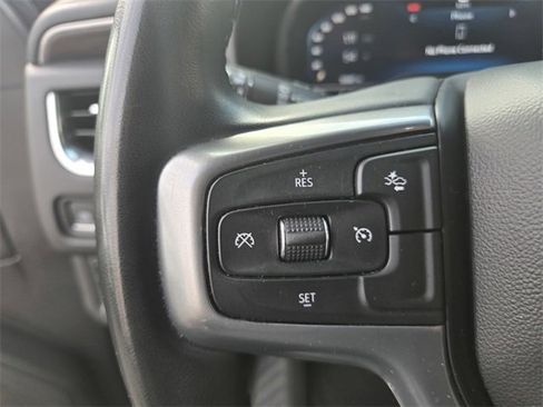 Used 2023 Chevrolet Suburban LT image 26