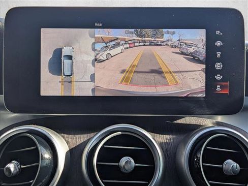 Used 2020 Mercedes-Benz GLC 300 4MATIC image 12