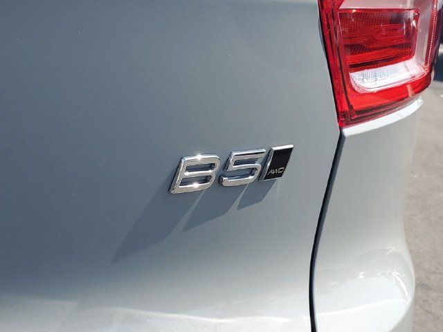 Used 2024 Volvo XC40 B5 Plus w/ Protection Package Premier AWD/4WD image 8