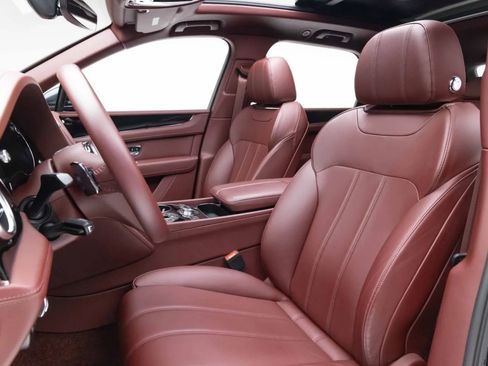 Used 2019 Bentley Bentayga AWD/4WD image 8