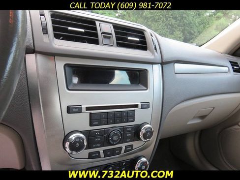 Used 2012 Ford Fusion Hybrid FWD image 11
