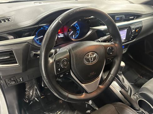 Used 2016 Toyota Corolla S image 9
