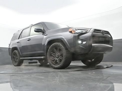 Used 2023 Toyota 4Runner SR5 Premium w/ Moonroof Package RWD image 9