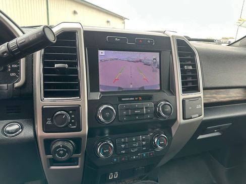 Used 2019 Ford F150 Lariat AWD/4WD image 17