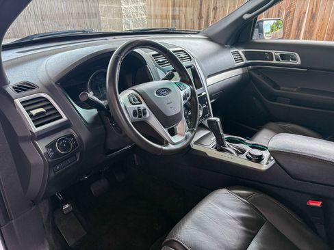 Used 2014 Ford Explorer Sport w/ Equipment Group 401A AWD/4WD image 6