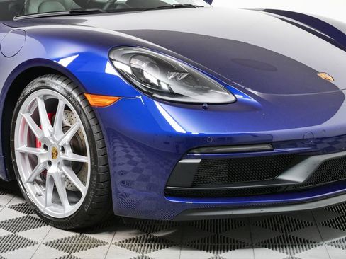 Certified 2025 Porsche 718 Cayman GTS RWD image 27