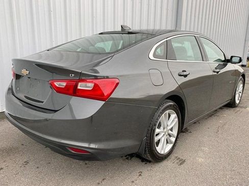 Used 2016 Chevrolet Malibu LT image 4