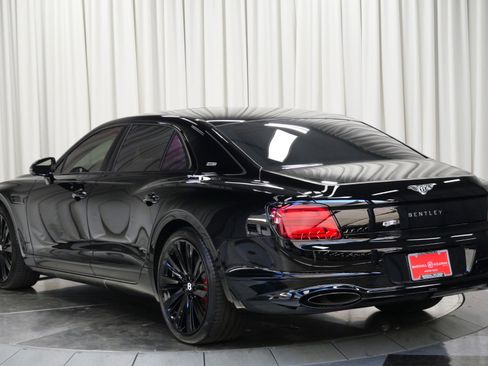 Used 2024 Bentley Flying Spur W12 image 7