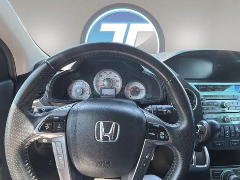 Used 2011 Honda Pilot Touring image 36