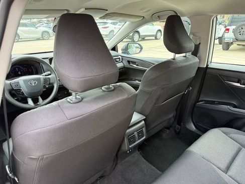 Used 2026 Toyota Camry LE FWD image 28