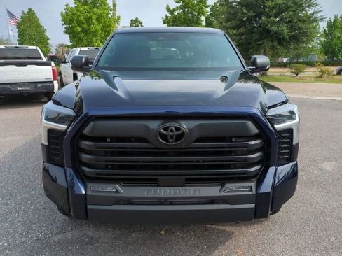 Certified 2025 Toyota Tundra SR5 w/ SR5 Premium Package AWD/4WD image 9