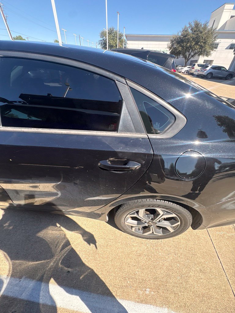 Used 2020 Kia Forte LXS FWD image 19