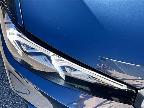 Certified 2025 BMW 330i 330i w/ Premium Package image 29