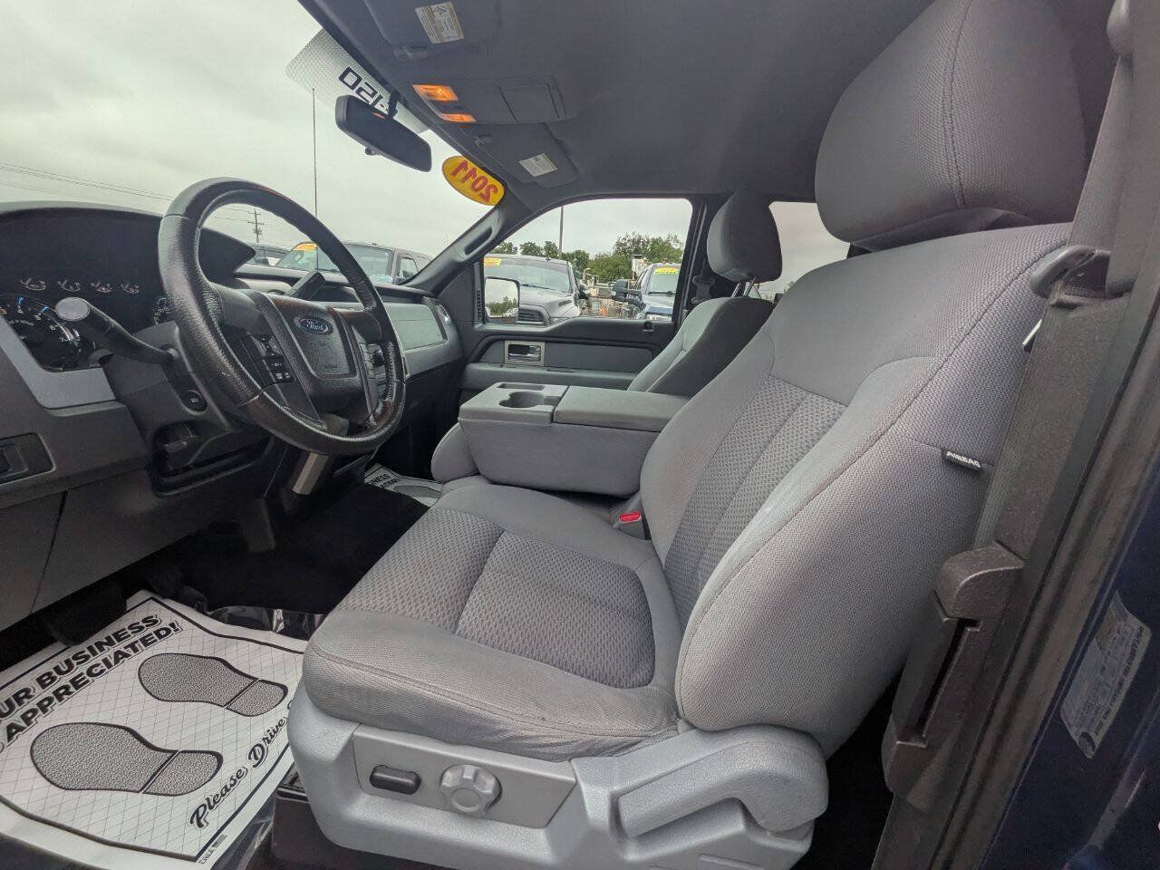 Used 2011 Ford F150 XLT w/ XLT Chrome Pkg RWD image 13