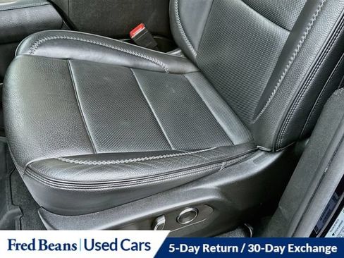 Used 2021 GMC Yukon XL Denali AWD/4WD image 26